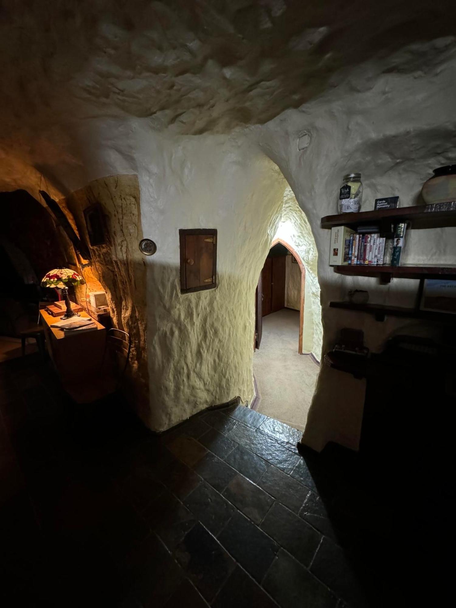 Di'S Dugouts Hotel Coober Pedy Ngoại thất bức ảnh